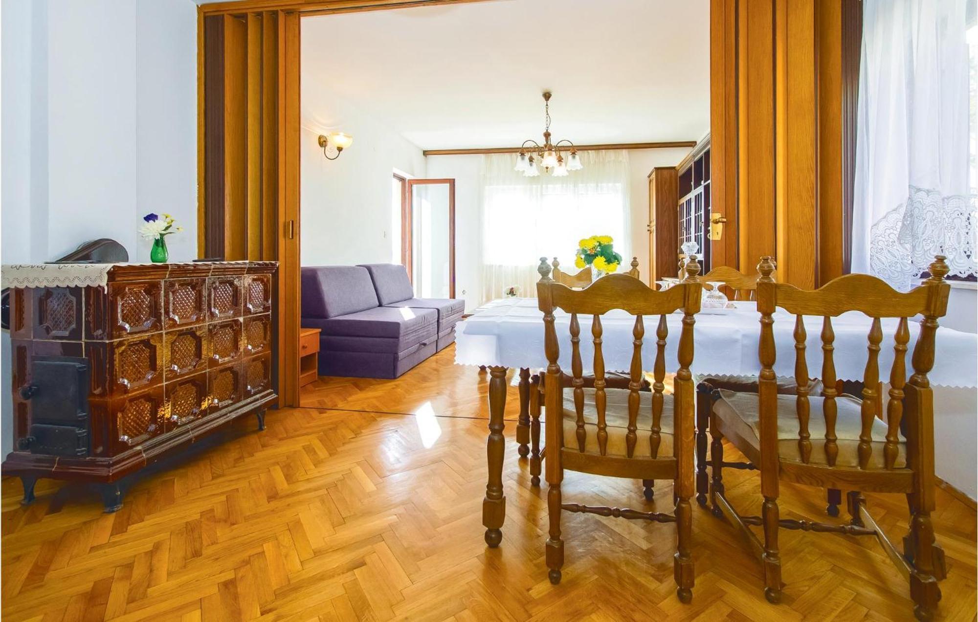 Lovely Apartment In Podstrana With Kitchen エクステリア 写真